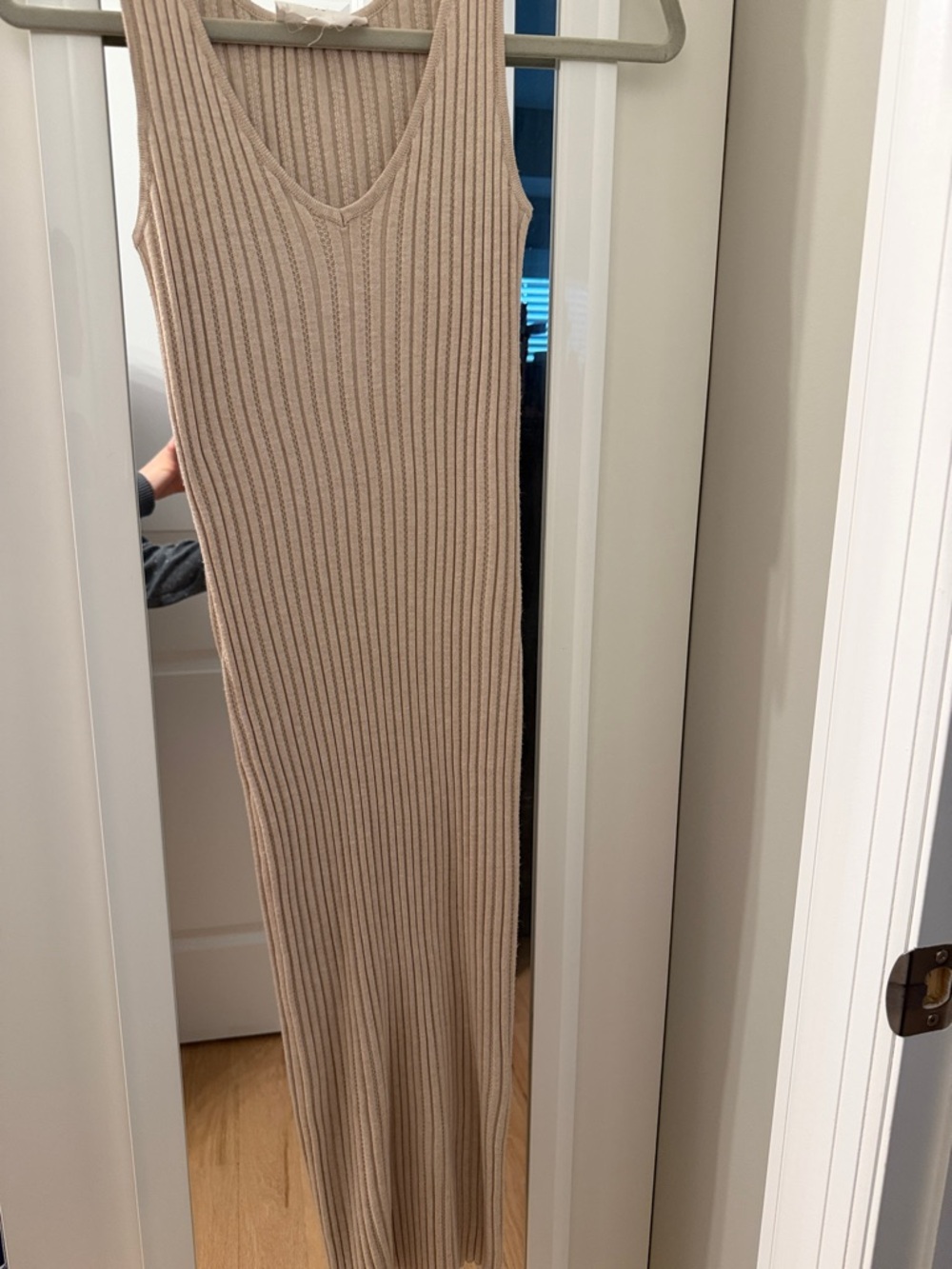 Olive & Oak Ribbed V-Neck Maxi Dress in Taupe